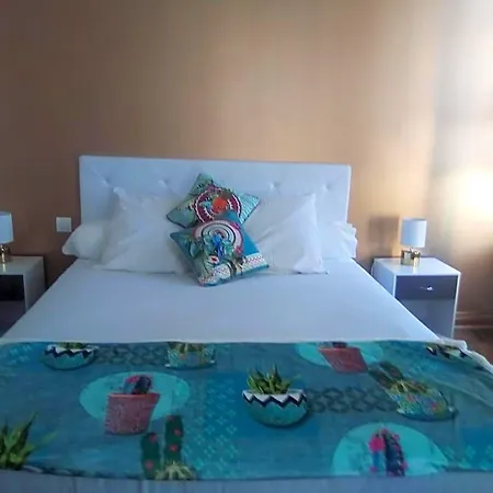 Madelon Iv Bed & Breakfast