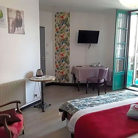 Bed & Breakfast Madelon Iv Belves