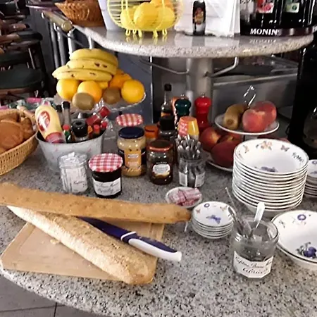 Bed & Breakfast Madelon Iv 3*