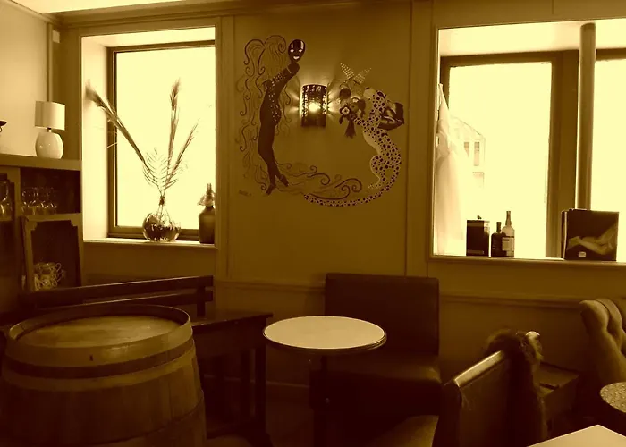 Madelon Iv 3* Belves