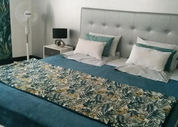 Madelon Iv Bed & Breakfast