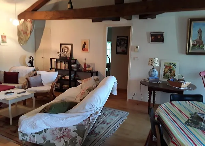 Madelon Iv Couette-café