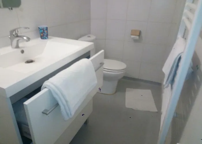 Madelon Iv Couette-café Belvès